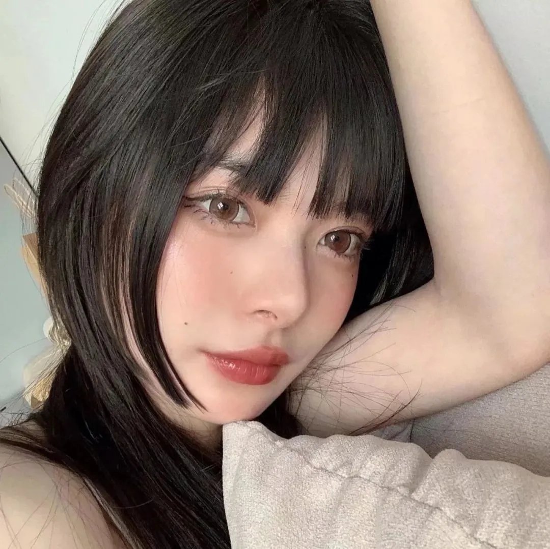 王鹤棣 